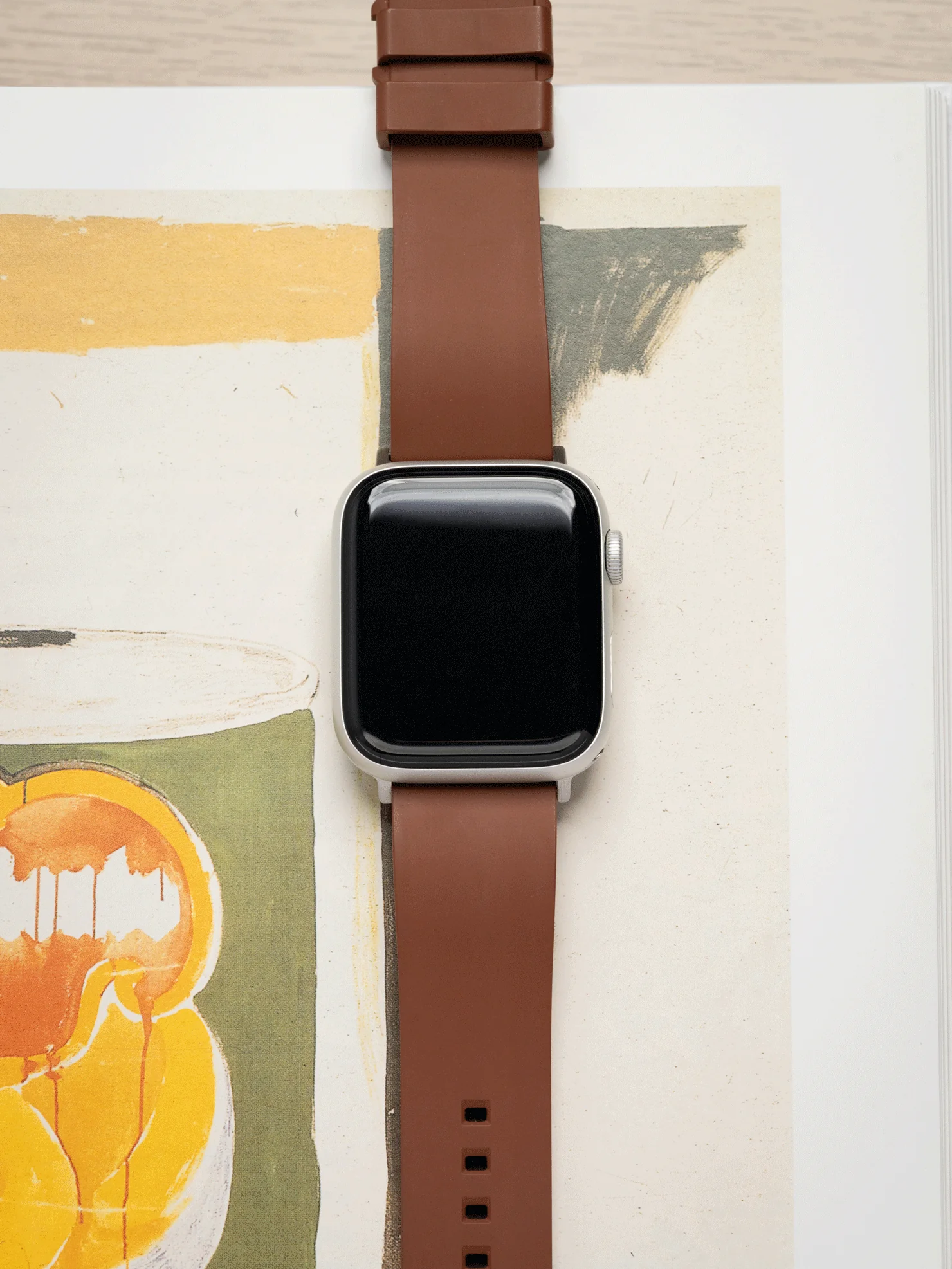 Classic FKM Rubber Strap in Brown for Apple Watch - Image 2
