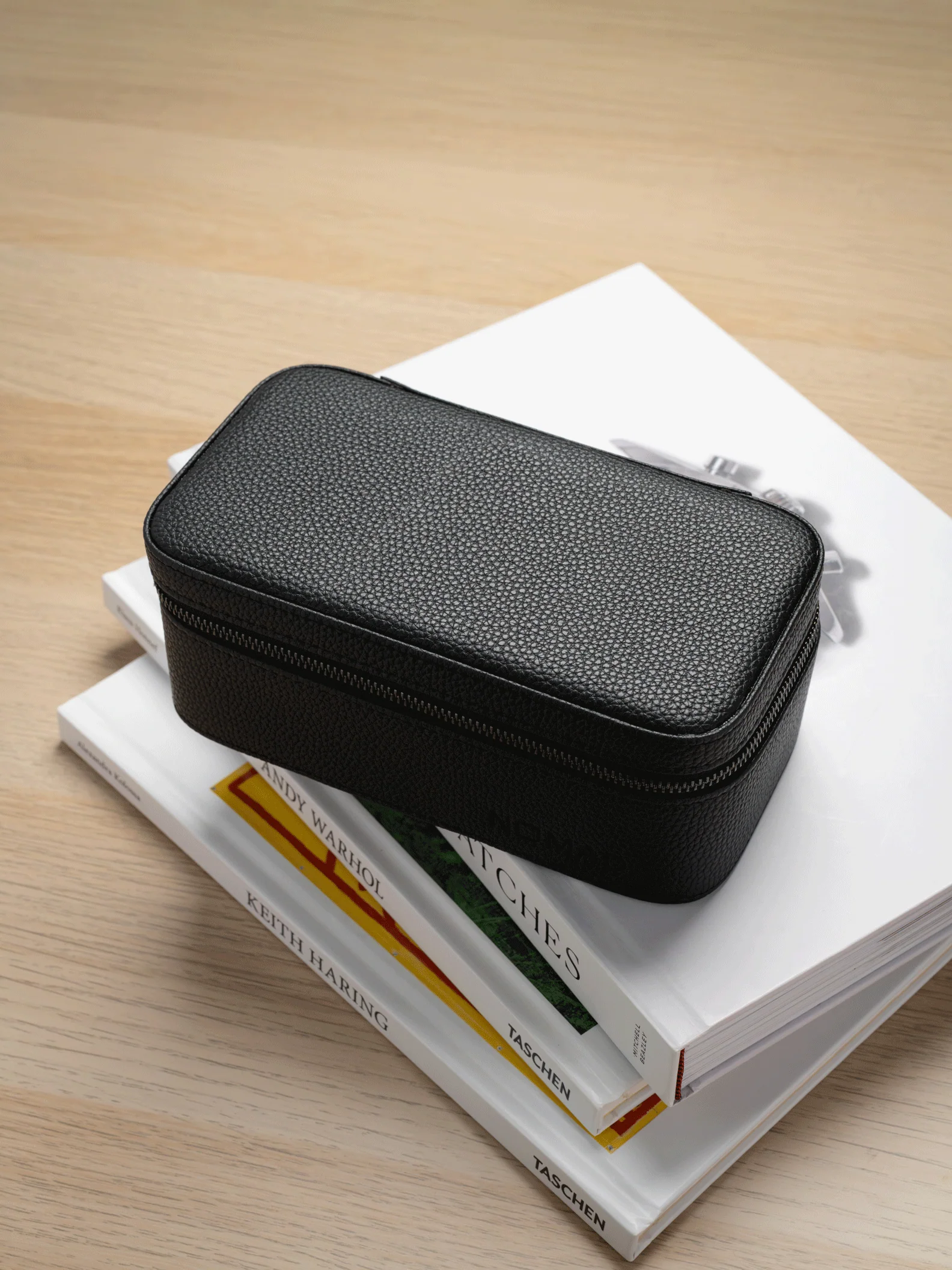 Heritage Leather Travel Case in Black/Green (3 Watch) - Image 4