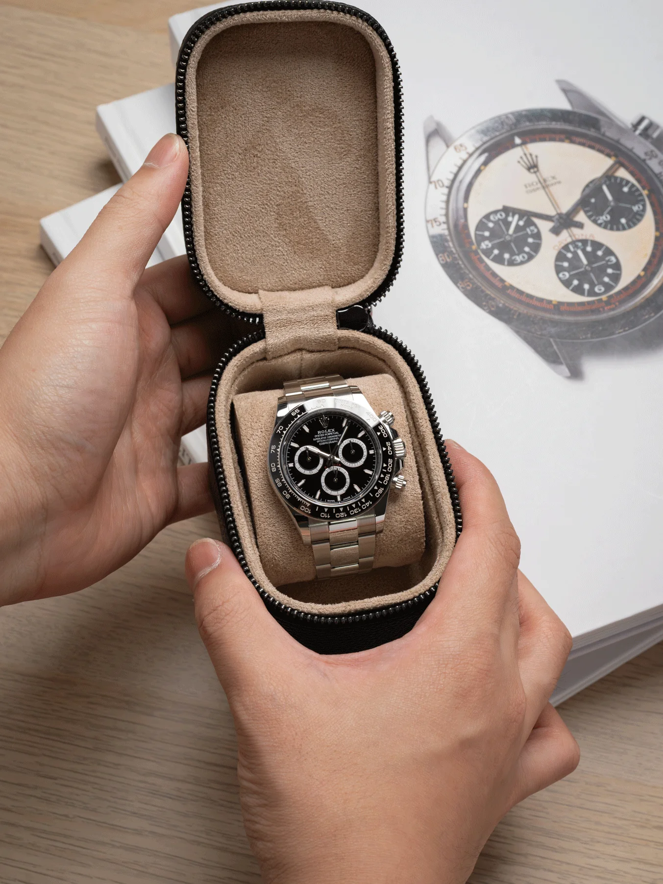 Heritage Leather Travel Case in Black/Sand (1 Watch) - Image 3