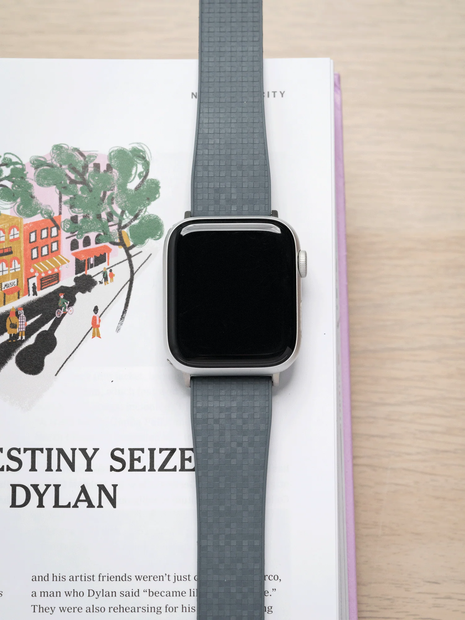 TrimFIT Mosaic FKM Rubber Strap in Grey for Apple Watch - Image 2