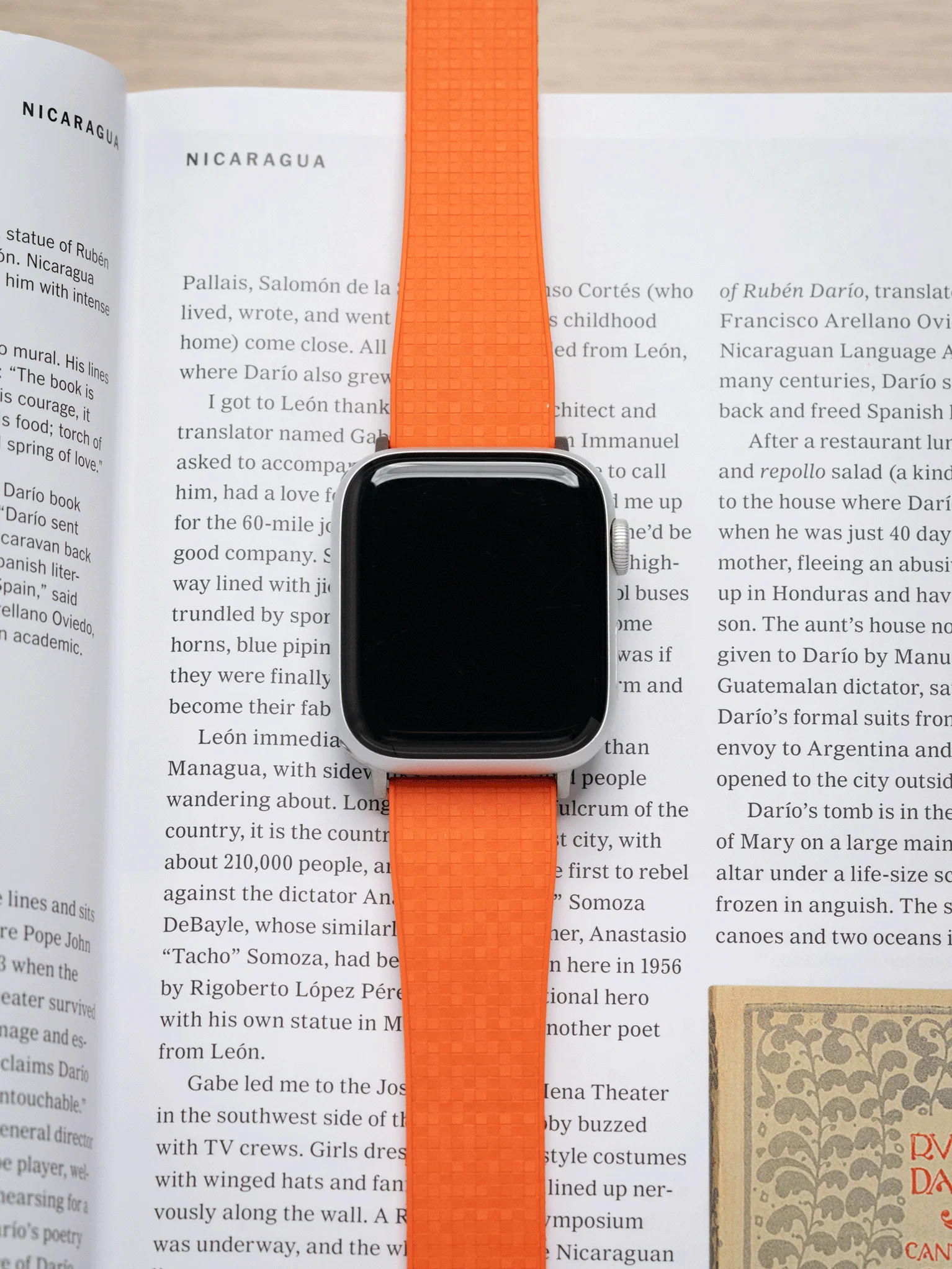 TrimFIT Mosaic FKM Rubber Strap in Orange for Apple Watch - Image 2